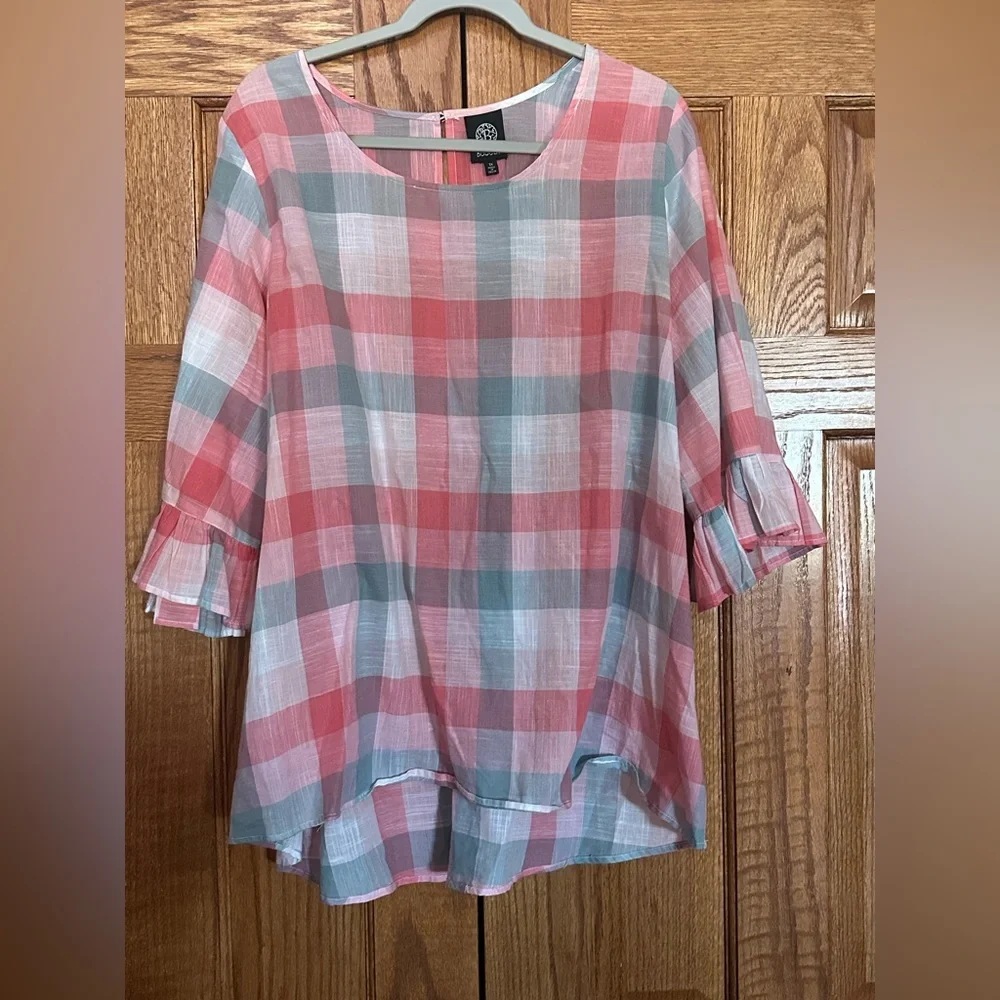 Bobeau Pink Gray White Plaid Lightweight Ruffle Sleeve Blouse - Picture 1 of 7